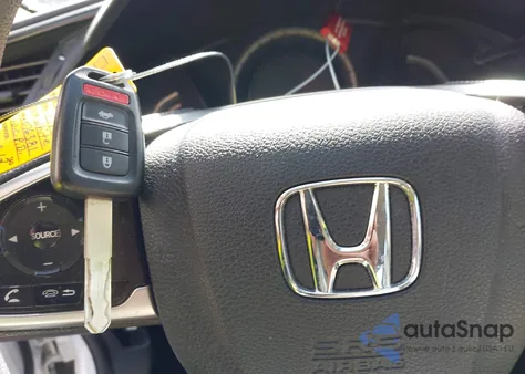 2016 Honda Civic Lx z USA, uszkodzony, nr VIN 19XFC2F57GE076381